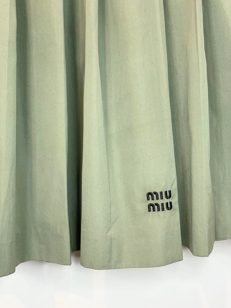 [キズ•汚れ有り] MiuMiu プリーツ カーキ スカートSize 40