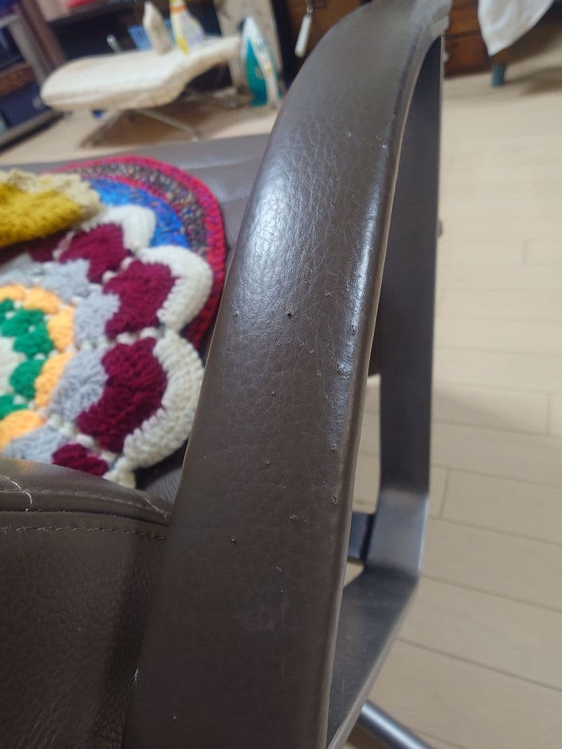 【ほぼ未使用】KEBE 総革張りパーソナルリクライニングチェア KE-23