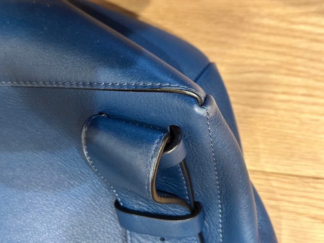 ロエベ(Loewe) ゴヤ バックパック 316.30.P40 レザー ブルー