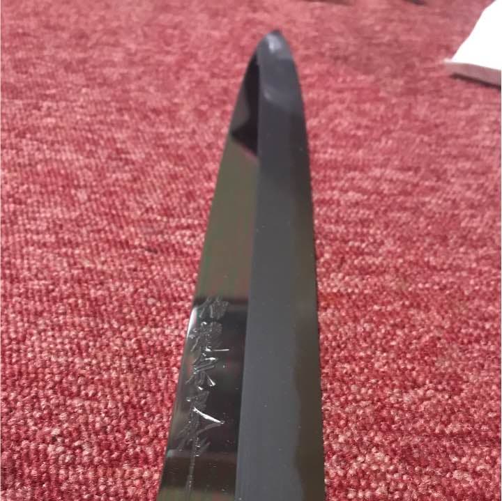 柳包丁の青鋼になります、鏡面仕上げです