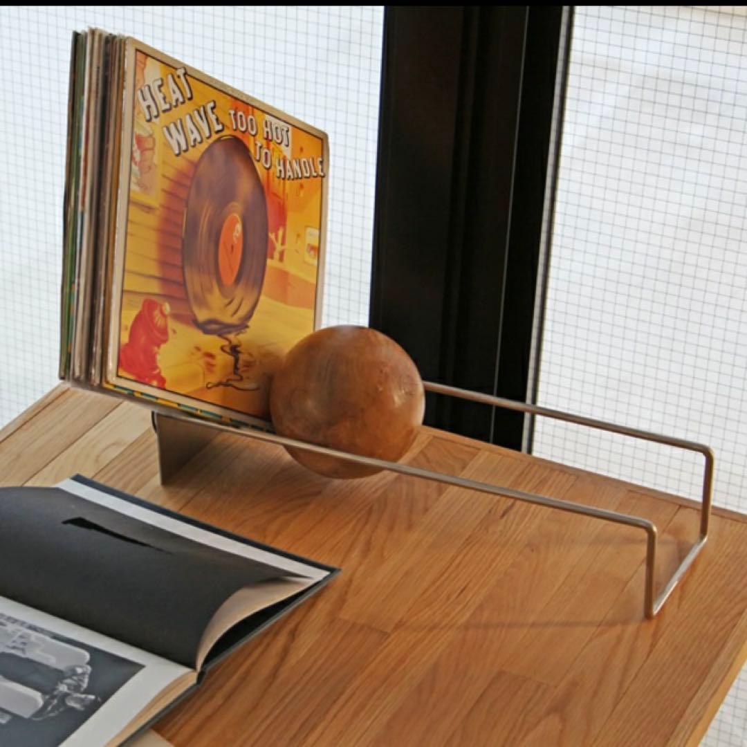 HERE by DETAIL スロープブックエンド　ゴールド