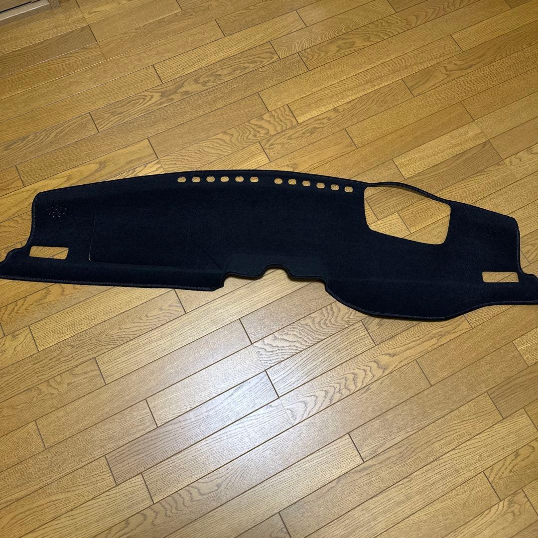 Sunlandトヨタ ハリアー 80系HUDありダッシュボードマットTK☆