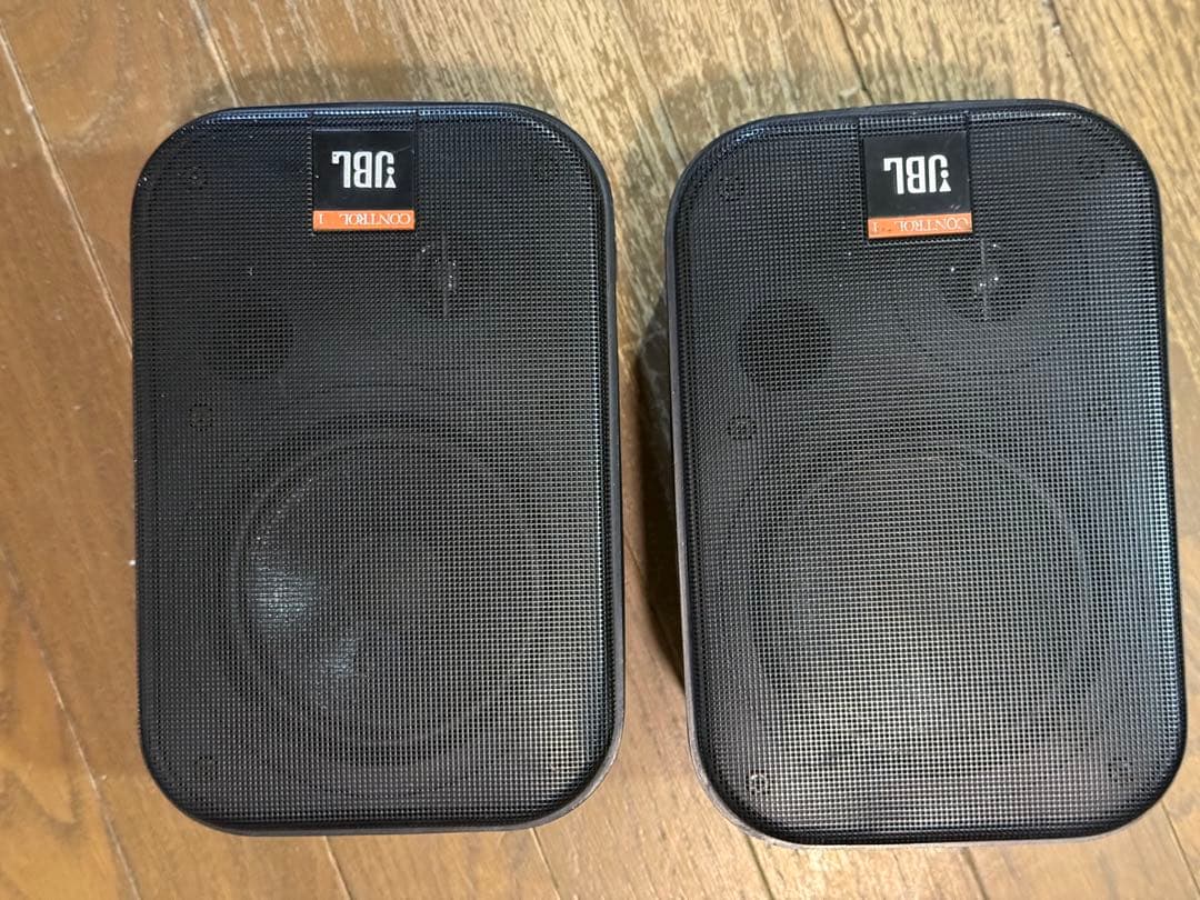 JBL Control1 2本セット エッジ修復済み音出OK天吊/壁掛マウント付