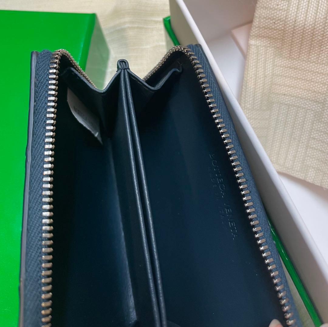 日本限定　ボッテガヴェネタ　カセット ファスナー付きパース