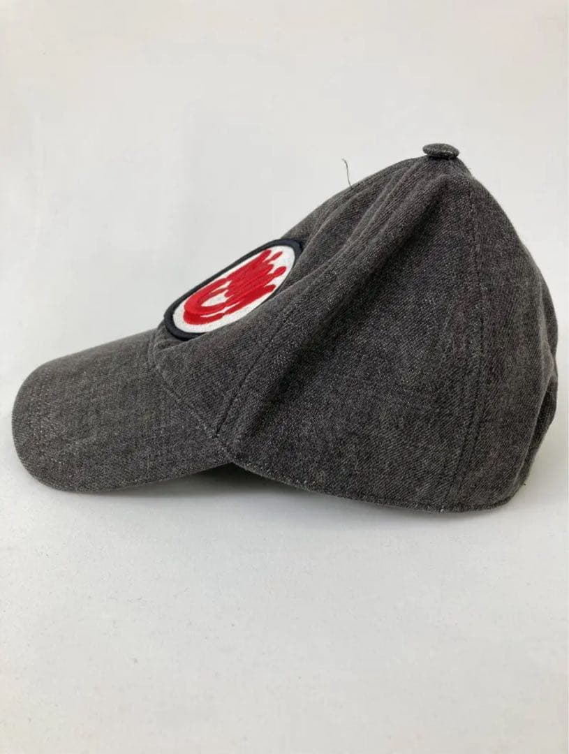 miu miu ブラック ロゴキャップ