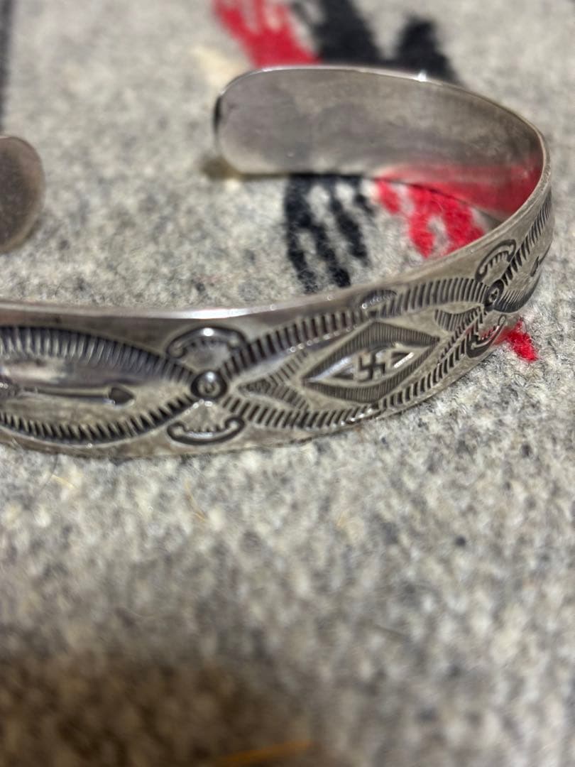 インディアンジュエリー　ヴィンテージバングル