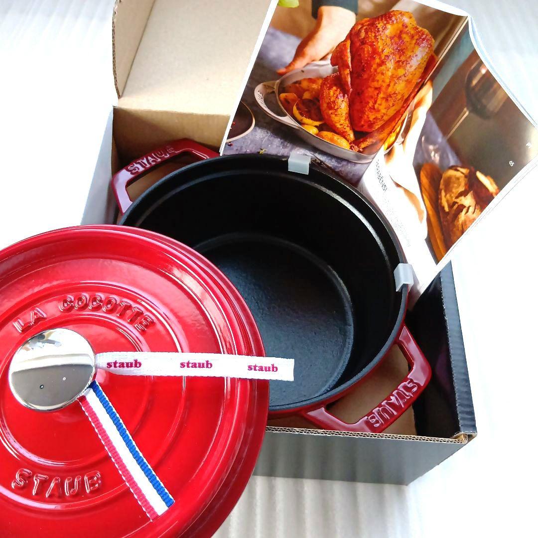 【新品(未使用)】STAUB　ストウブ　ピコ・ココット　ラウンド 18cm（赤）