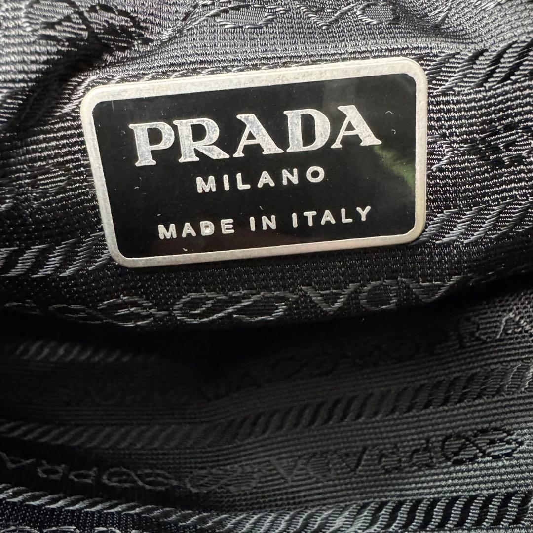 プラダ　PRADA ショルダーバッグ　三角ロゴ　メッセンジャーバッグ