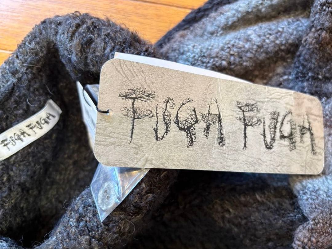 破格です‼️新品✨タグ付【佐藤繊維】お洒落で豪華なニット、定価¥４１,８００