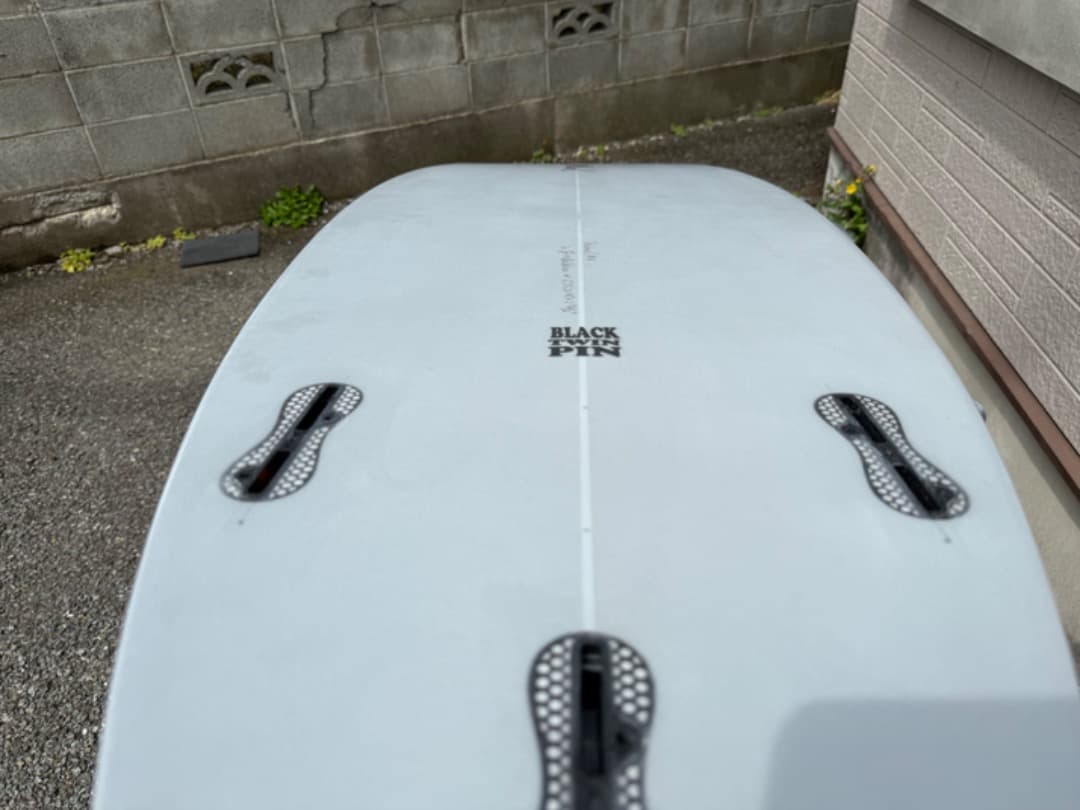MIND SURFBOARD / BLACK TWIN PIN モデル