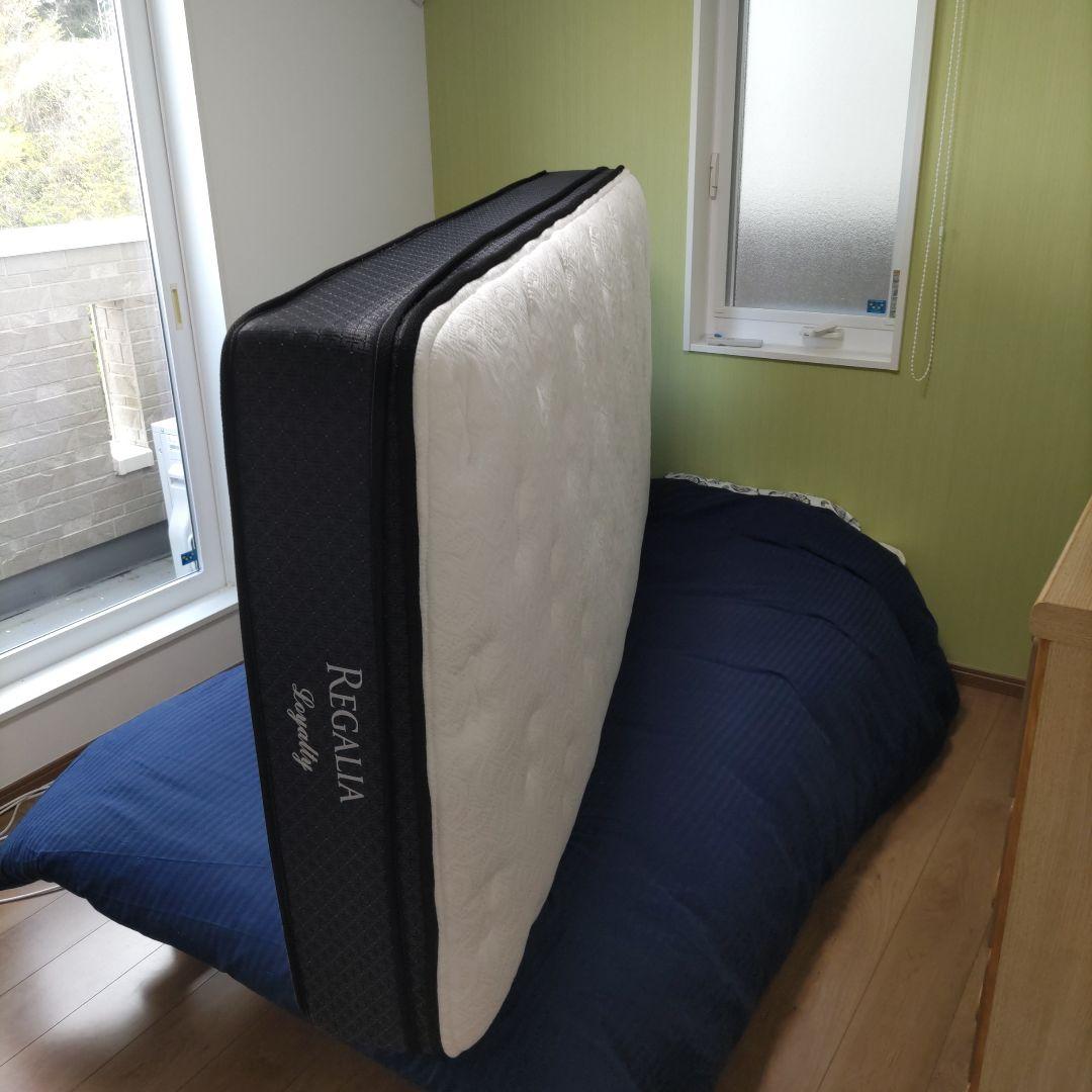 極美品キングスダウンREGALIA Loyalty シングルマットレス