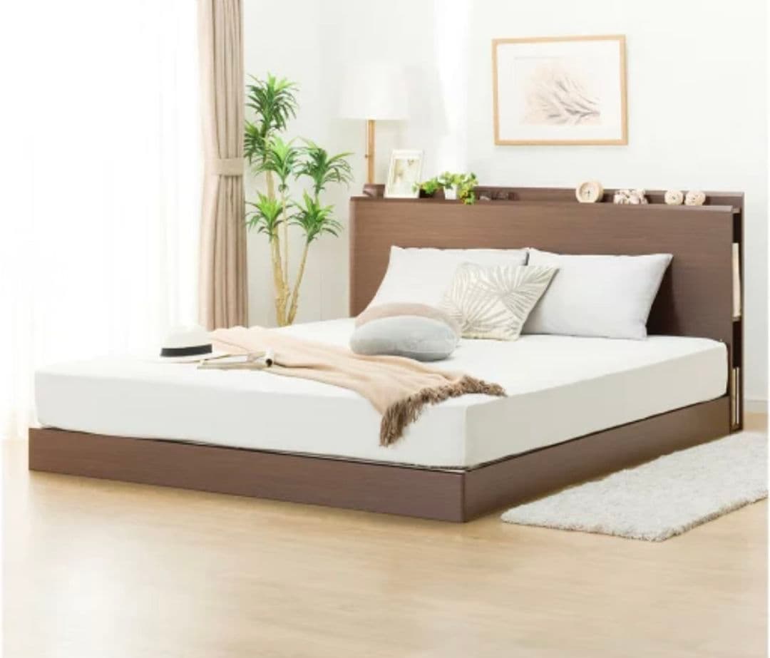 【現地引取OK】ブラウン木製クイーンベッド(マットレス付き)