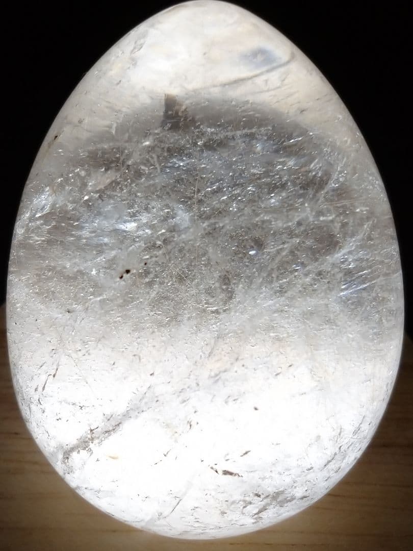 天然石■スモーキールチルクォーツ■虹入り■エッグ■卵■たまご■台座付き■レア