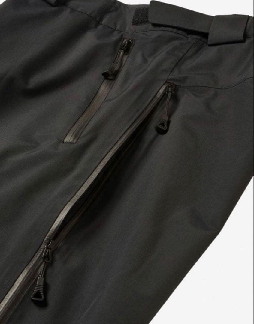 新品タグ付　Mサイズ　ノースフェイス　シュカブラ　スキー　スノーボード　パンツ