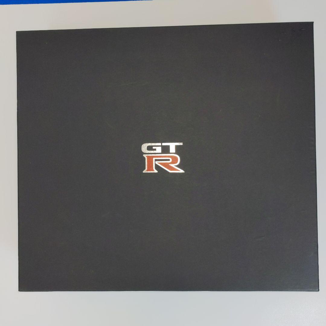 NISSAN 日産GT-Rフォトスタンドカレンダー　新品未使用