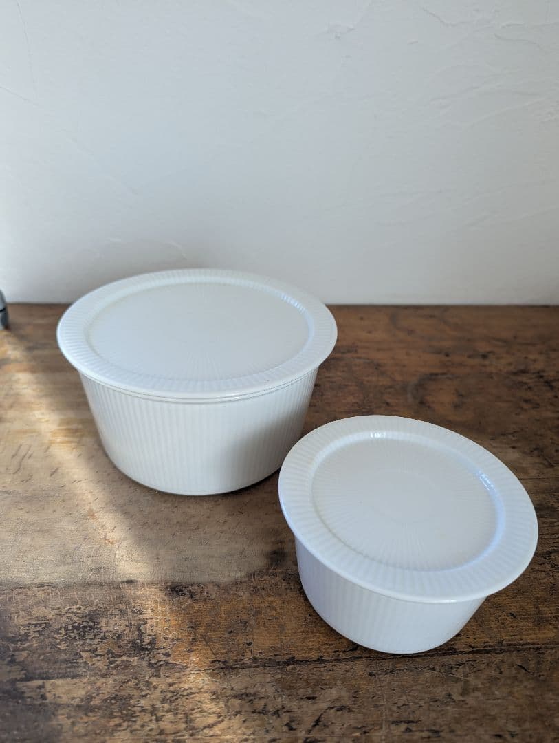 ロイヤルコペンハーゲン ホワイトフルーテッド　 廃盤 オーブン 蓋付き