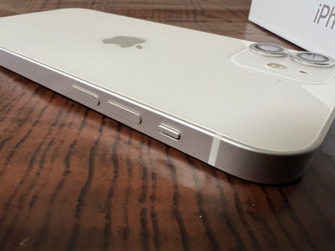 【ジャンク】iPhone12 SIMフリー ホワイト