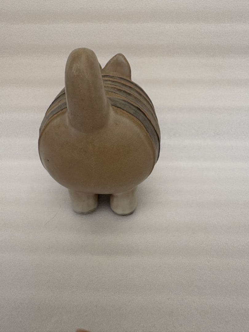 希少カラー　リサラーソン　Menageri Katt ねこ　ネコ　猫　ホワイト