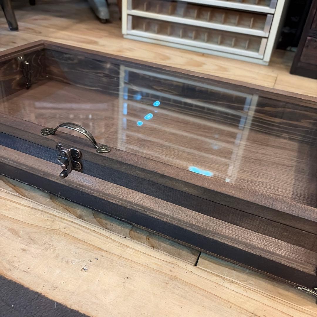 横長木製ガラスケース