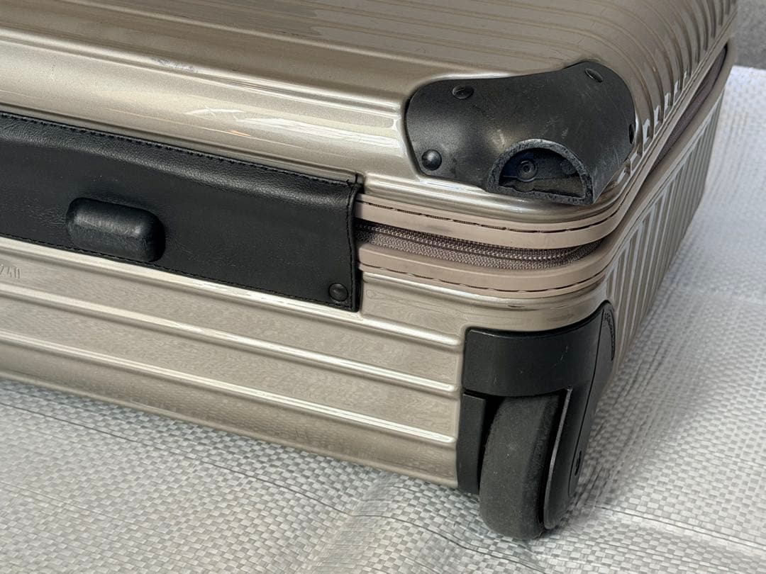 ⭐️RIMOWA リモワ サルサ ビジネストローリー 23L 2輪 ゴールド