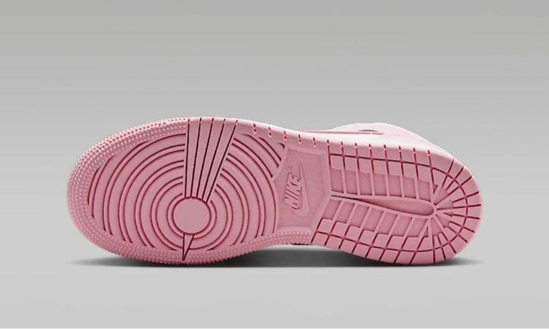 限定カラー【新品】NIKE GS AIR JORDAN1 MID　パールピンク