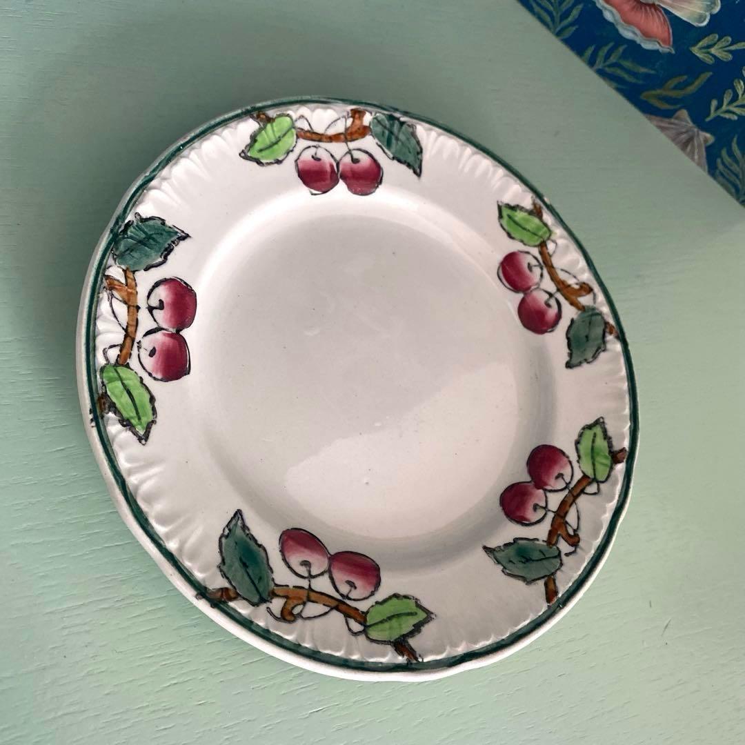 フランスアンティークLongwy ロンウィ プレートチェリー【B】
