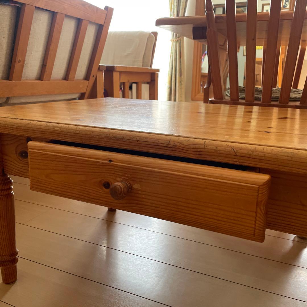 カントリー家具　リビングテーブル