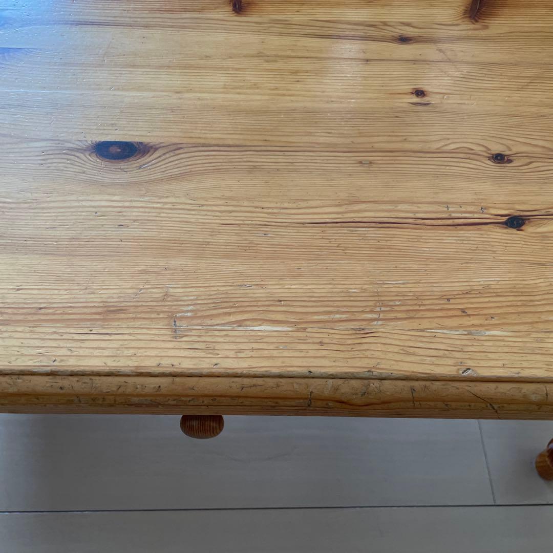 カントリー家具　リビングテーブル