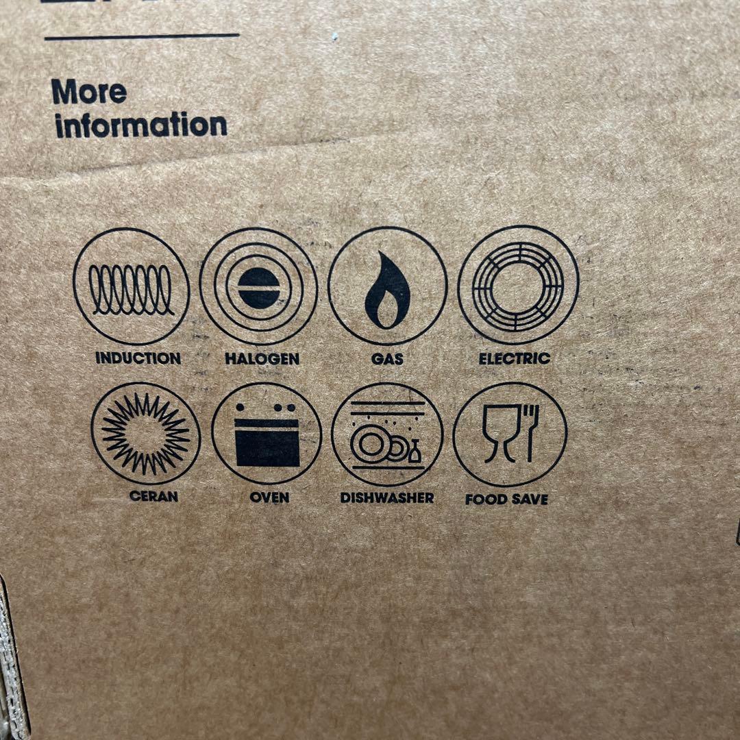 ピコ・ココット ラウンド チェリー 1033360 22cm