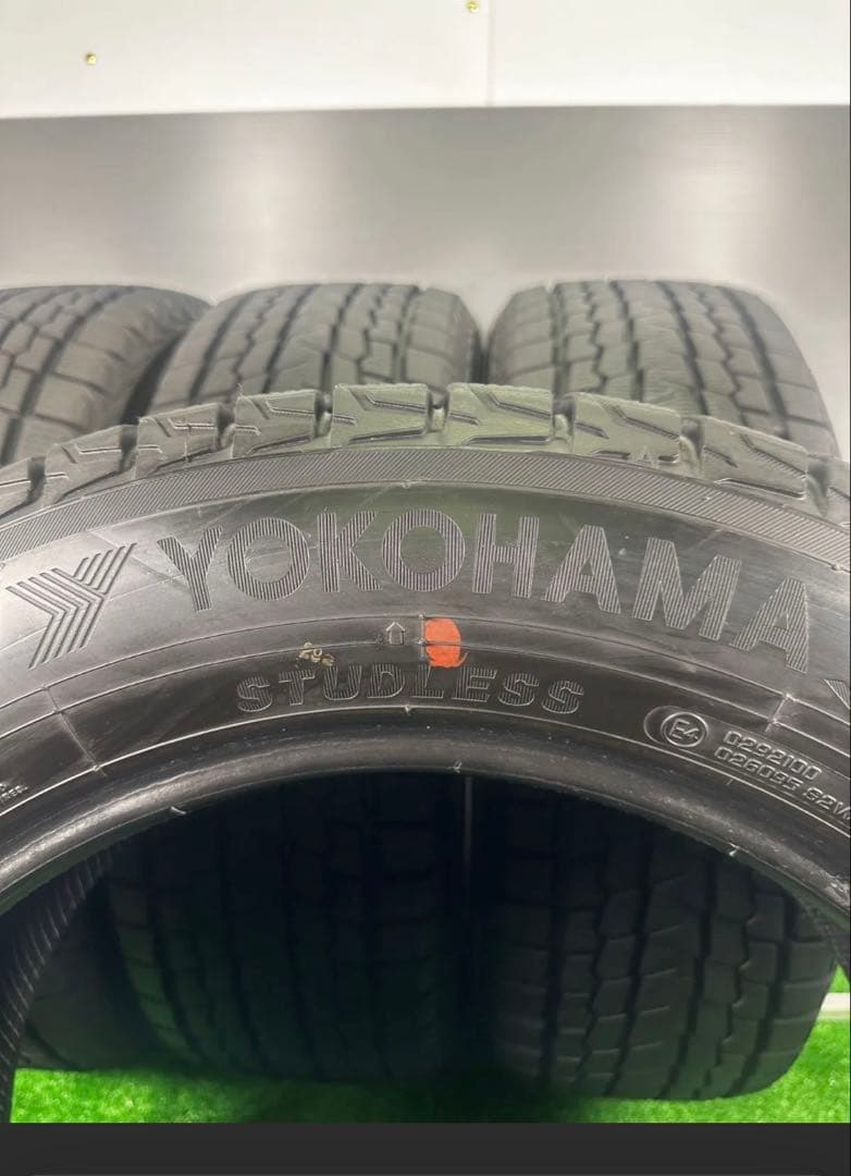★235/60R18 ヨコハマ G075 2022年製2本スタッドレス