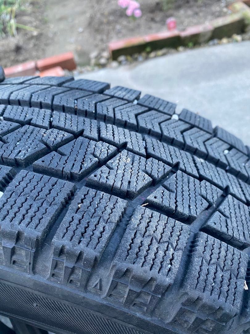 185/65R15 ブリザックVRX 2016年製
