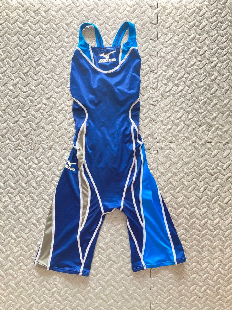 ミズノ　アクセルスーツ　Mサイズ①