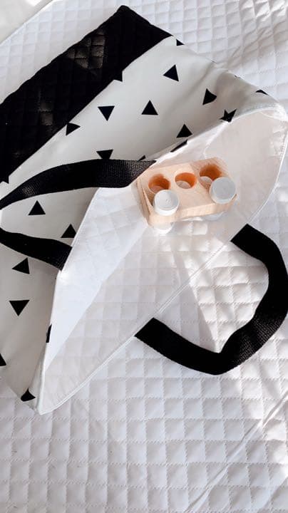 ●モノトーン　レッスンバック 上履き入れ ナップサック　コップ入れ 4点セット