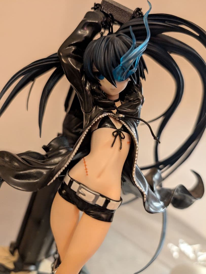 ブラック★ロックシューター 1/8スケールフィギュア