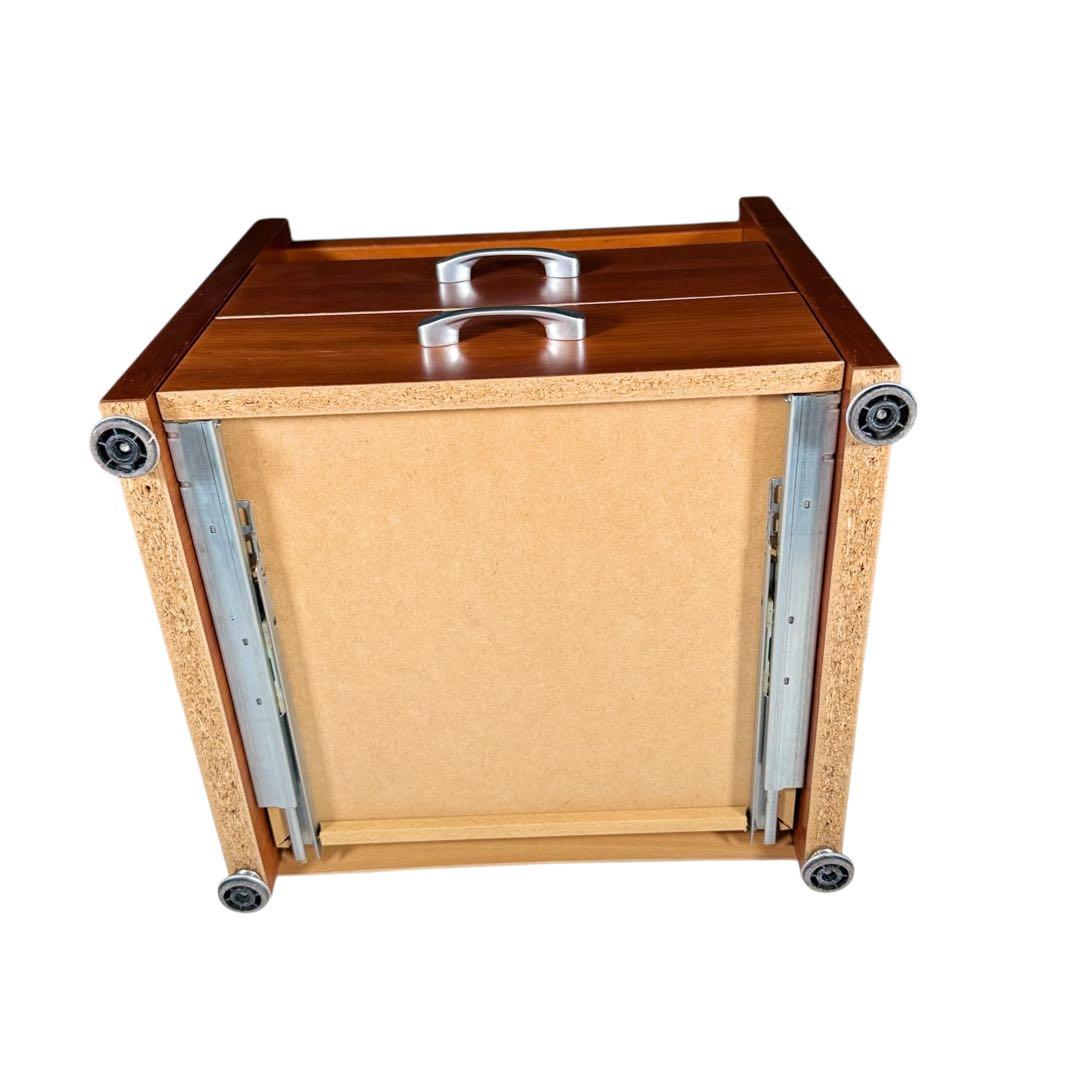 HR721 【廃盤】BoConcept 北欧　ナイトテーブル　サイドテーブル