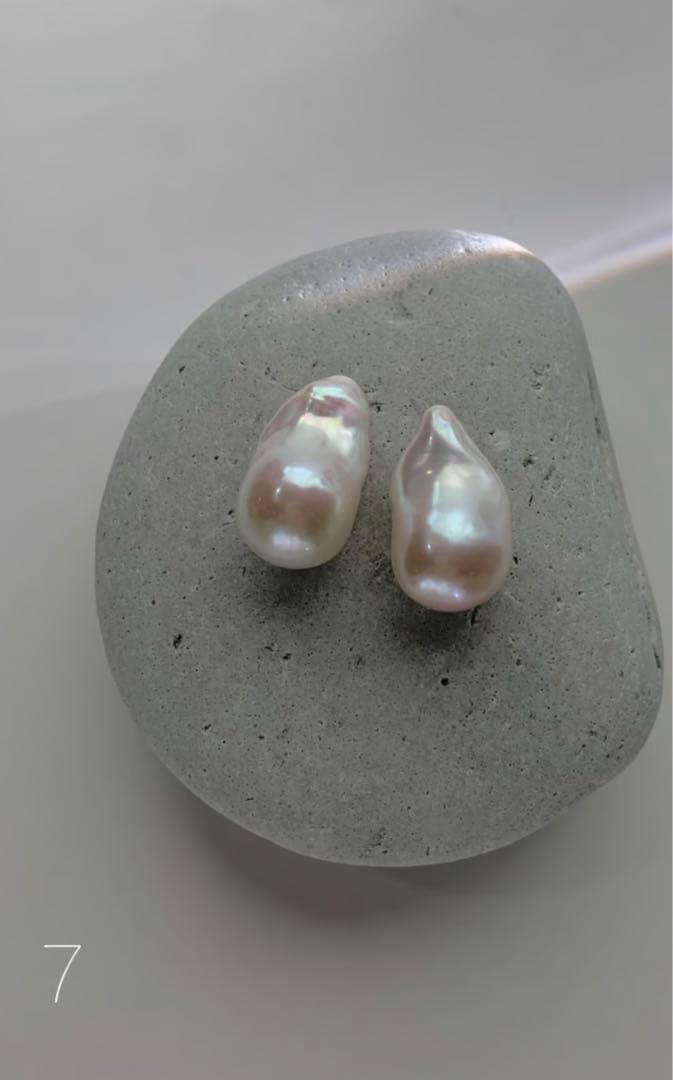 〈即日発送可〉〈美品〉ripsalis Sランク バロックパール ピアス