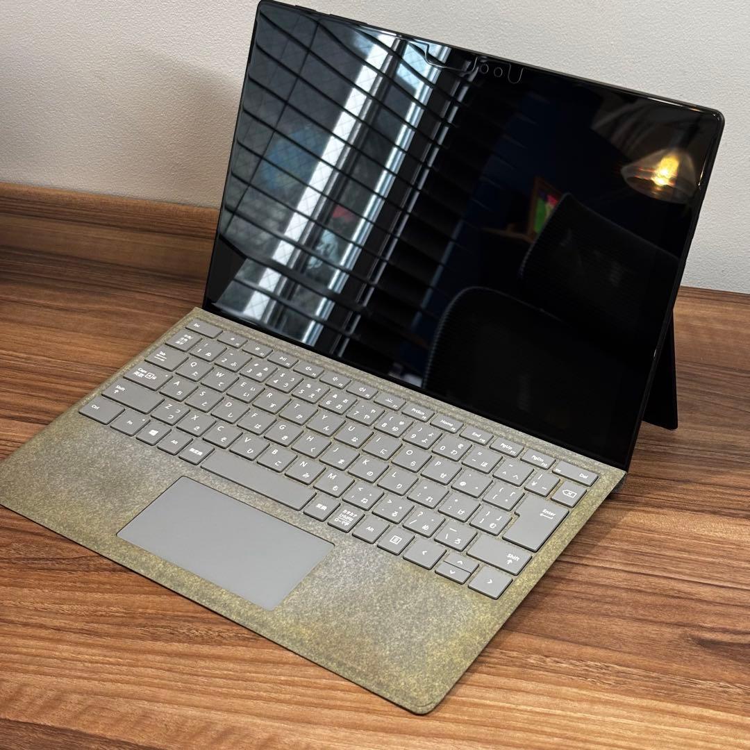 A*a様 Surface Pro 6 (i5/8GB) キーボード・純正ペン付