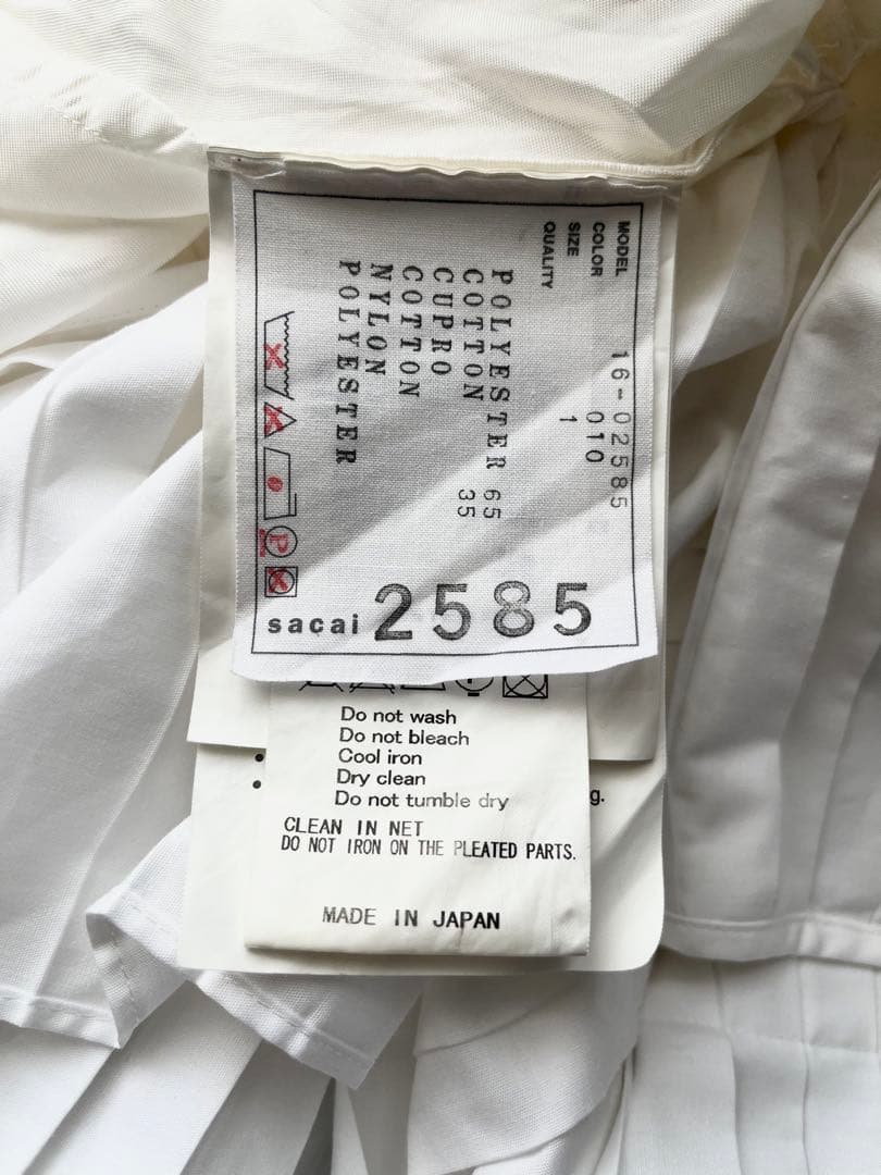【美品】sacai サカイ バックスタイル デザイン プリーツ ブラウス