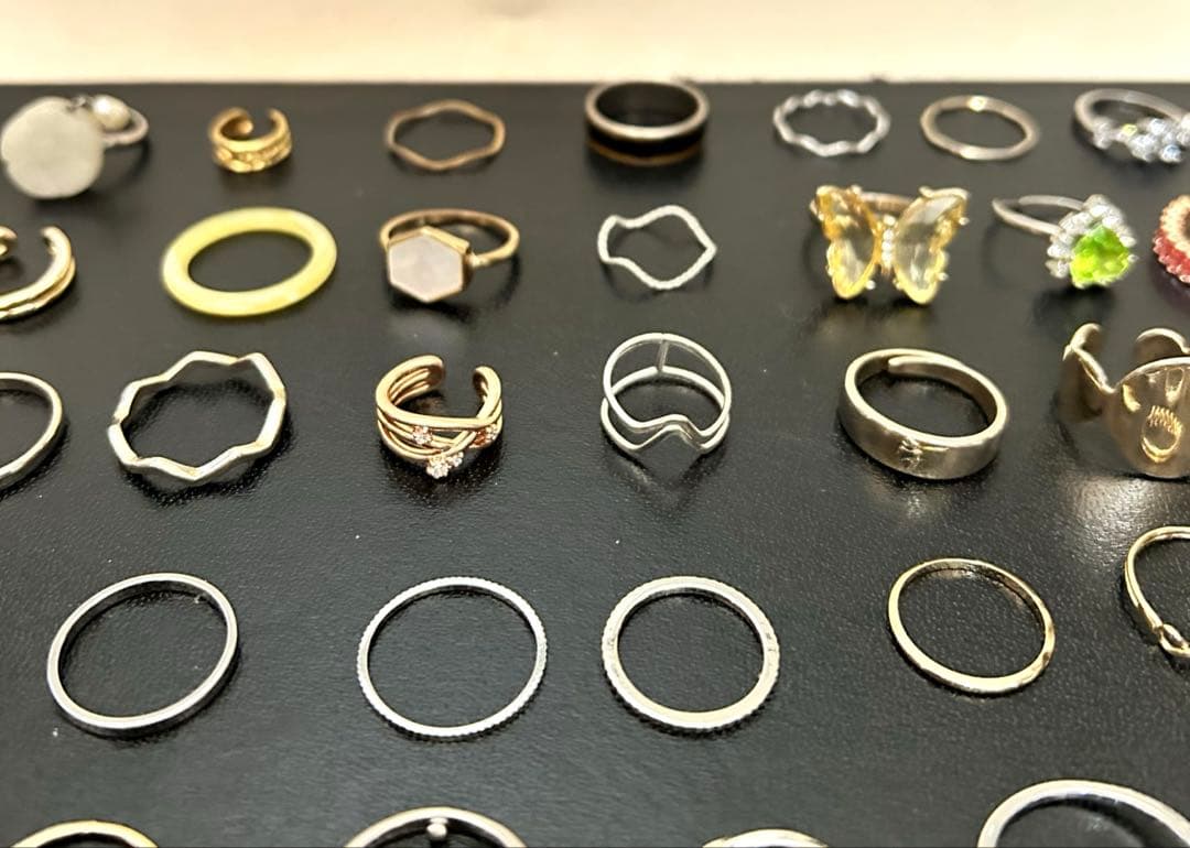 遺品整理品 豪華大量 アクセサリー リング指輪 70点まとめ売り