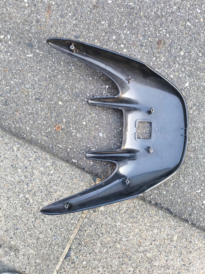 ☆3日限定値下げ☆　ホンダ ライブディオZX(AF35)の純正シルバー外装