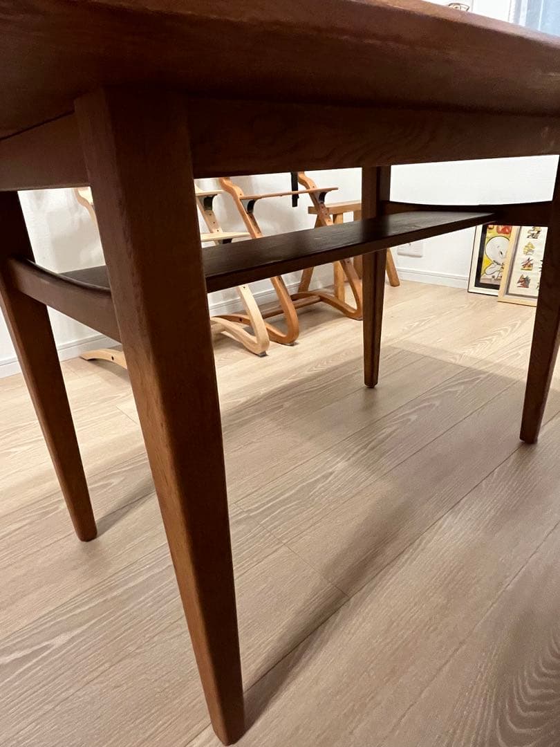 ダイニングテーブル　unico WICKシリーズ