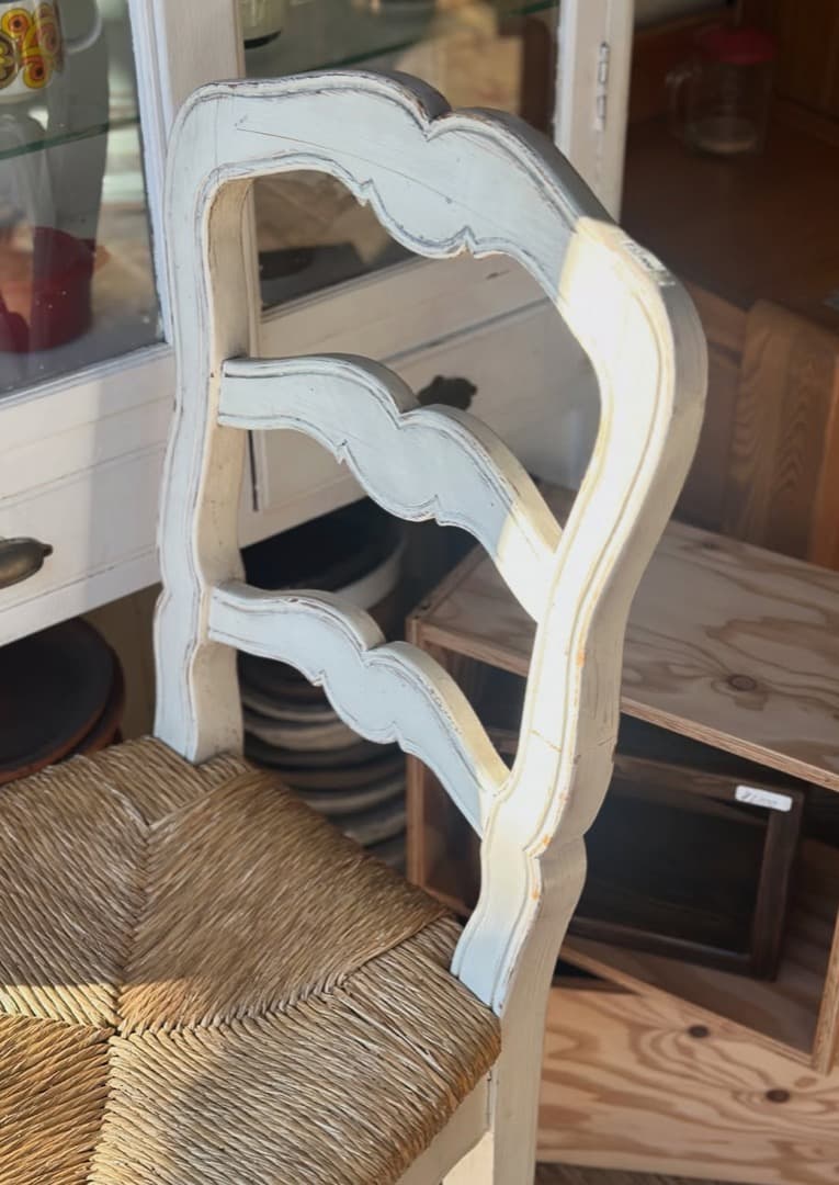 France Country Corner社製 アンティーク調 ダイニングチェア