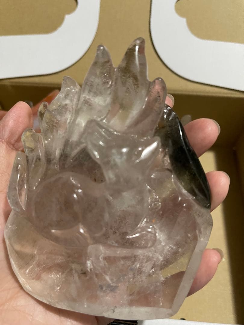 ブラジル産　天然石 トレジャーメノウ瑪瑙と天然石 緑幽霊ファントム水晶手彫り