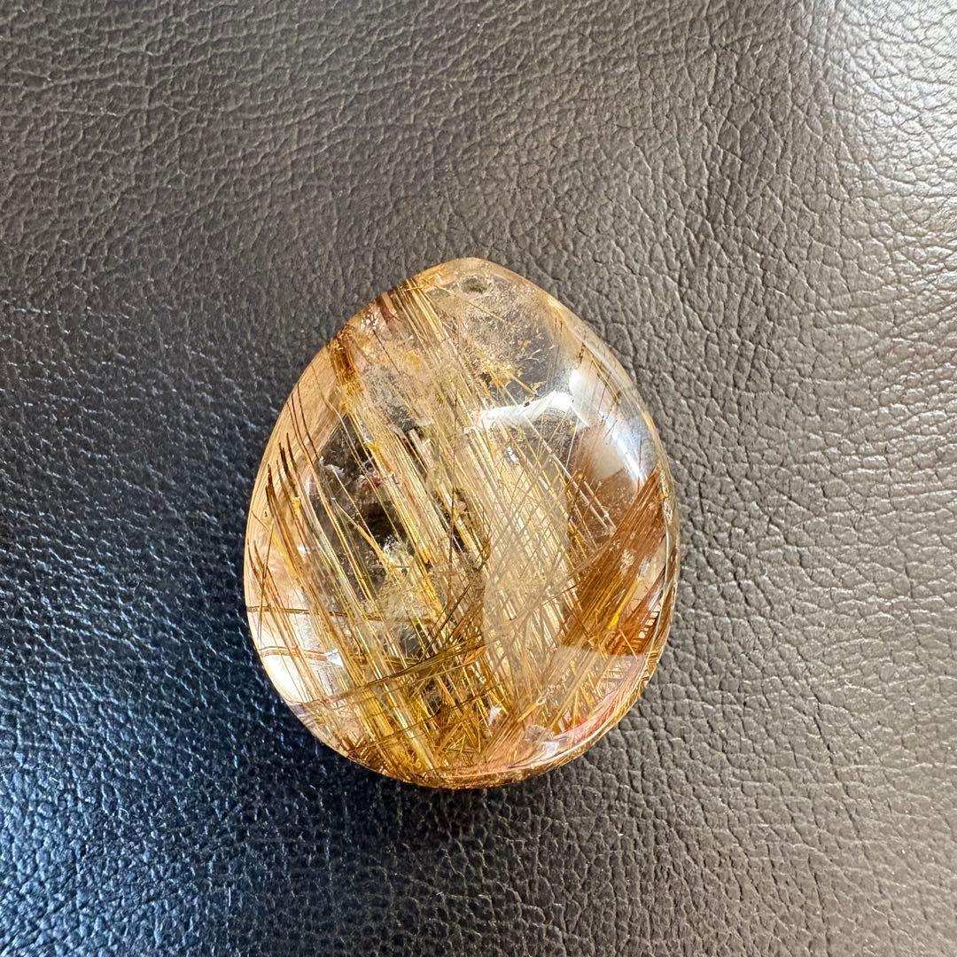 ルチルクォーツ 高品質　穴あき