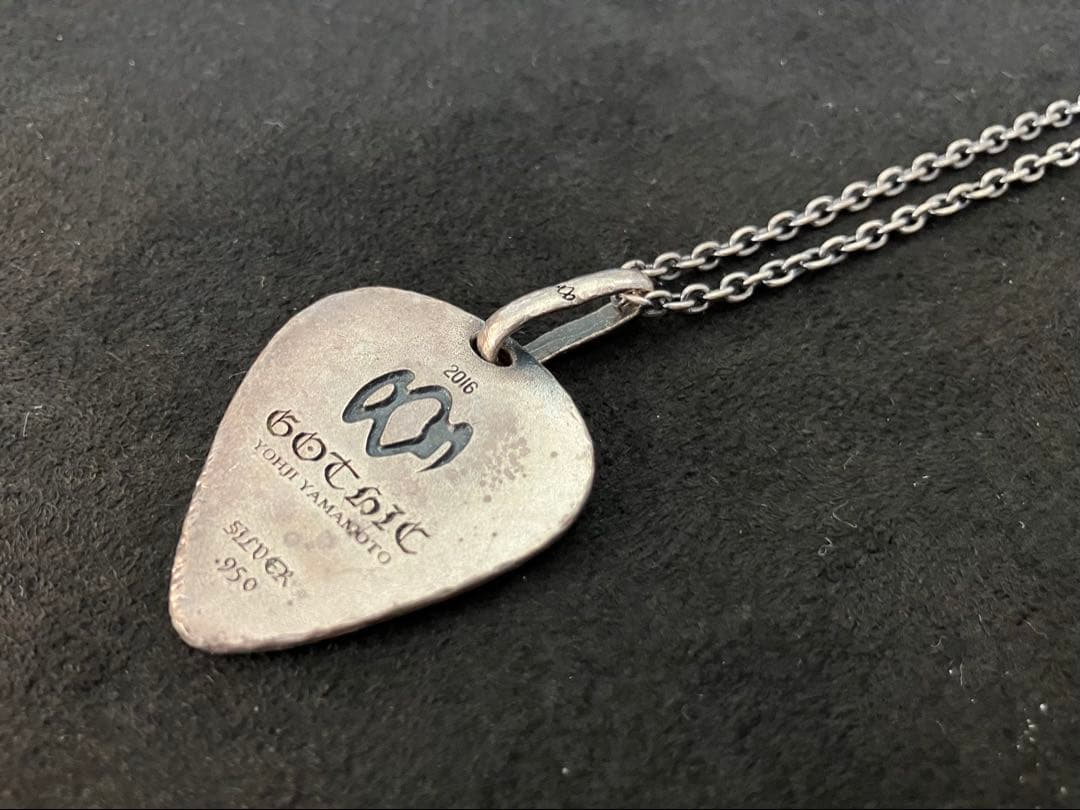 GOTHIC YOHJIYAMAMOTO ギターピック　ペンダント