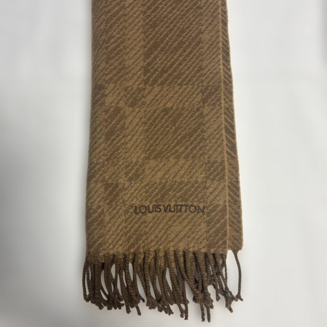 LOUIS VUITTONマフラー