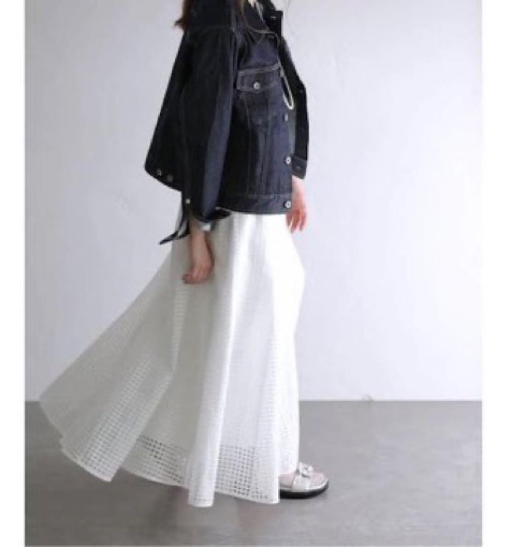 2024SSラトータリテ シアーチェックフレアスカート 白今季