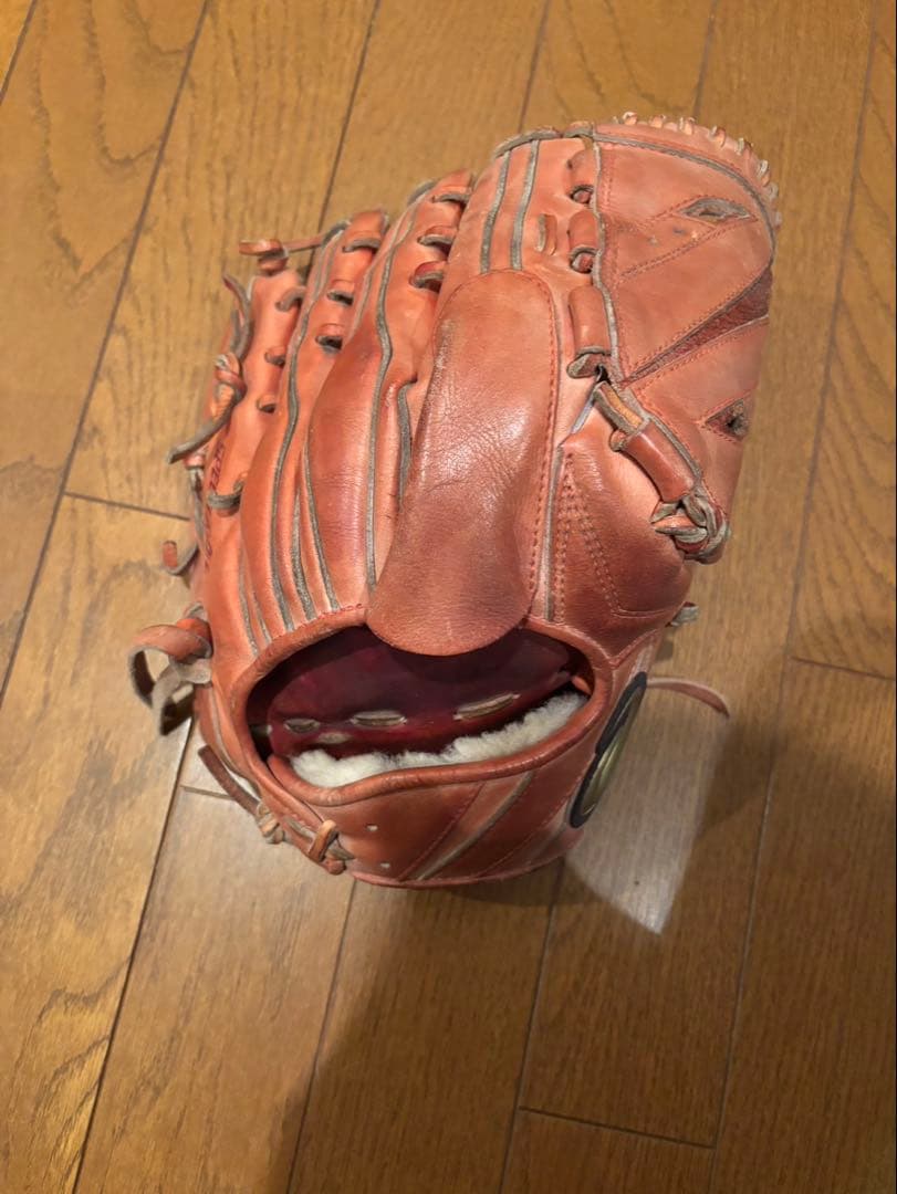 アシックスゴールドステージ右投げ投手用レア