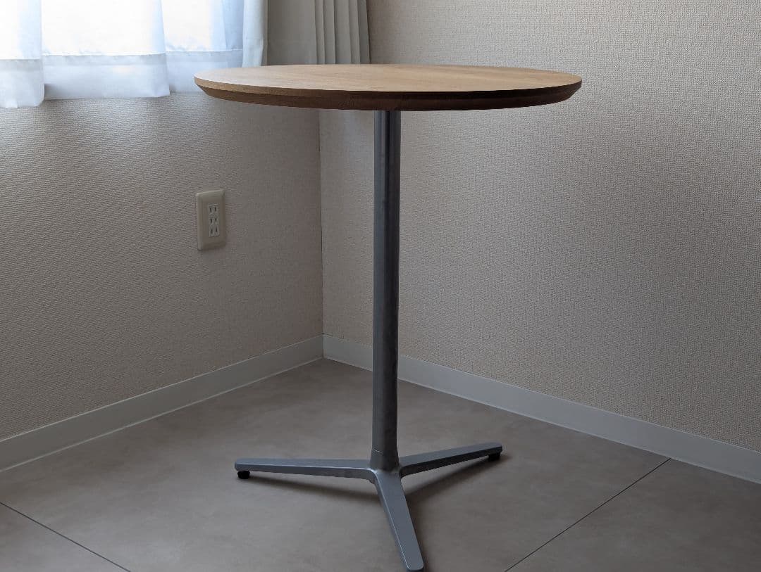 オーク無垢材ラウンドテーブル　BetterLife & Vibes