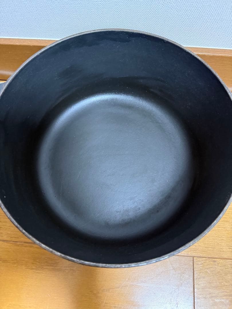 LE CREUSET ブラック 両手鍋 22cm